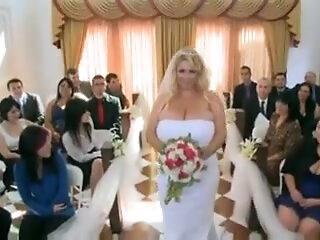 A big beautiful woman 38g Wedding Night.