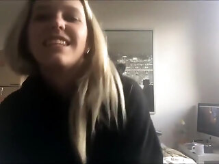 teen 18+ Dirty Talk bis zum Orgasmus