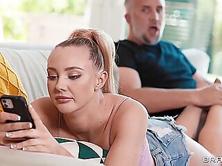Paisley Porter - Exxtra - Curvy Dirt