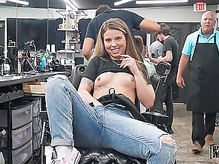 Naughty Barber Shop Employee Having - Parker Ambrose And Lucky Anne